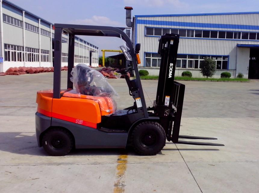 1.5t diesel forklift.jpg 1.5t diesel forklift.jpg
