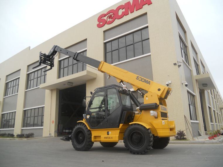 telescopic forklift truck