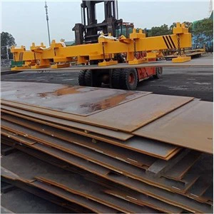 Carretilla elevadora SOCMA con imán para fábrica de acero