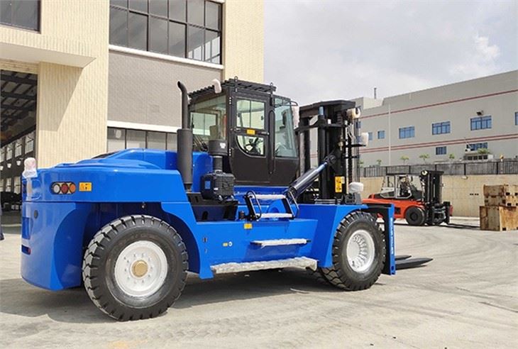 SOCMA HNF-220 Heavy Duty Forklift For Port
