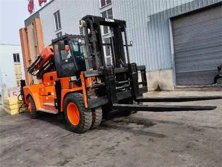 Carretilla elevadora de 16 t combinada con grúa nudillo