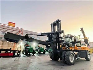 Carretilla elevadora diesel 25T con apilador de remolque vertical