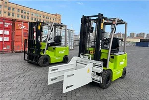 Carretilla elevadora eléctrica SOCMA 3T con abrazadera