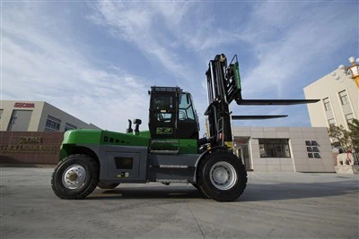 Carretilla elevadora SOCMA de 18 toneladas y 18 toneladas con motor Euro5